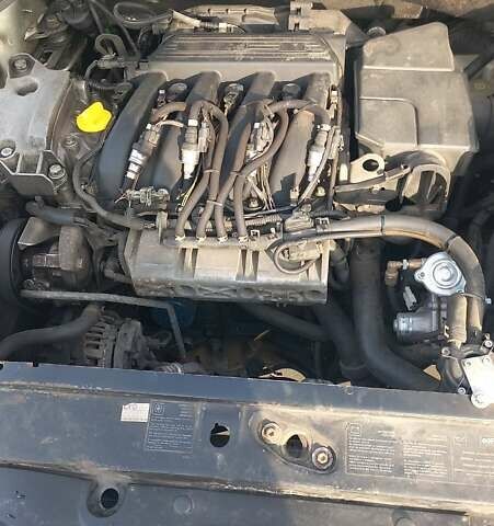 Серый Рено Лагуна, объемом двигателя 1.6 л и пробегом 237 тыс. км за 3300 $, фото 6 на Automoto.ua