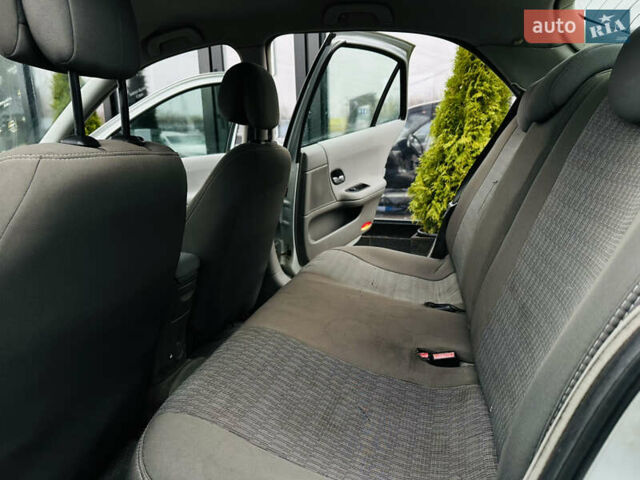 Серый Рено Лагуна, объемом двигателя 2 л и пробегом 389 тыс. км за 3999 $, фото 15 на Automoto.ua