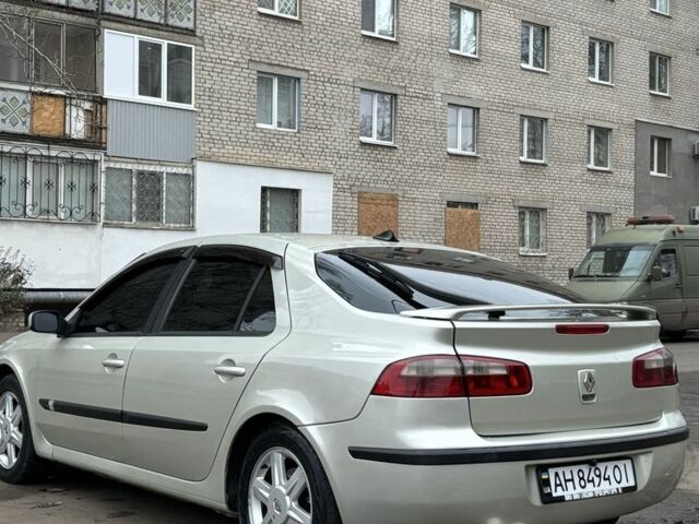 Серый Рено Лагуна, объемом двигателя 2 л и пробегом 309 тыс. км за 4800 $, фото 2 на Automoto.ua