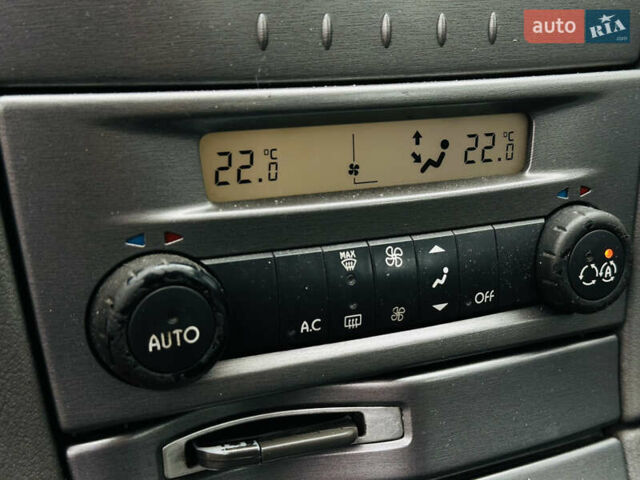 Серый Рено Лагуна, объемом двигателя 2 л и пробегом 389 тыс. км за 3999 $, фото 27 на Automoto.ua