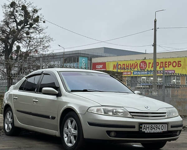 Серый Рено Лагуна, объемом двигателя 2 л и пробегом 309 тыс. км за 4800 $, фото 1 на Automoto.ua