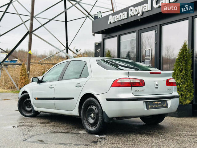 Серый Рено Лагуна, объемом двигателя 2 л и пробегом 389 тыс. км за 3999 $, фото 3 на Automoto.ua