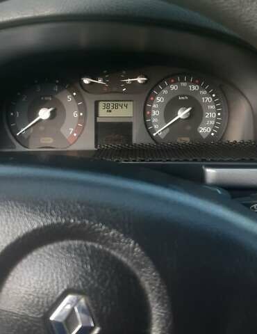 Серый Рено Лагуна, объемом двигателя 1.6 л и пробегом 384 тыс. км за 4700 $, фото 7 на Automoto.ua