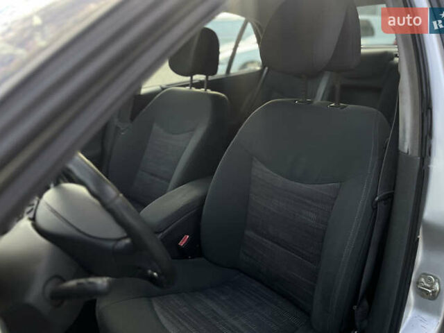 Рено Лагуна 2006 в Мукачеве на Automoto.ua Серый Рено Лагуна, объемом двигателя 1.6 л и пробегом 210 тыс. км за 4650 $, фото 13 на Automoto.ua