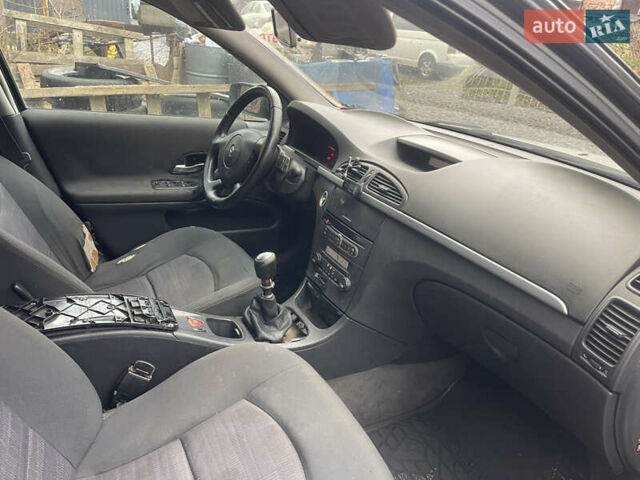 Серый Рено Лагуна, объемом двигателя 2 л и пробегом 396 тыс. км за 4000 $, фото 19 на Automoto.ua