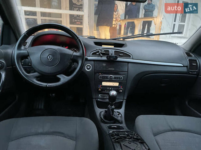 Сірий Рено Лагуна, об'ємом двигуна 2 л та пробігом 397 тис. км за 2600 $, фото 9 на Automoto.ua