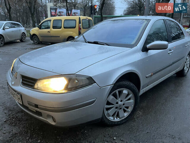 Сірий Рено Лагуна, об'ємом двигуна 2 л та пробігом 397 тис. км за 2600 $, фото 5 на Automoto.ua
