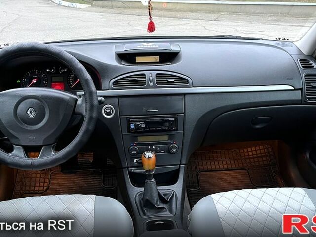 Сірий Рено Лагуна, об'ємом двигуна 1.9 л та пробігом 245 тис. км за 4850 $, фото 9 на Automoto.ua