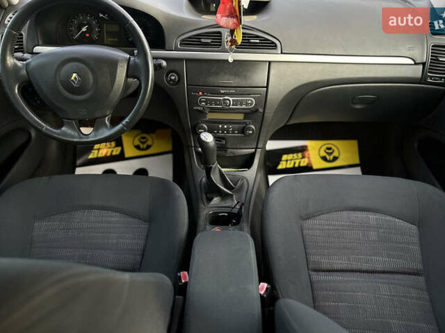Рено Лагуна 2006 в Мукачеве на Automoto.ua Серый Рено Лагуна, объемом двигателя 1.6 л и пробегом 210 тыс. км за 4650 $, фото 14 на Automoto.ua