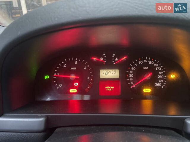 Сірий Рено Лагуна, об'ємом двигуна 2 л та пробігом 397 тис. км за 2600 $, фото 11 на Automoto.ua