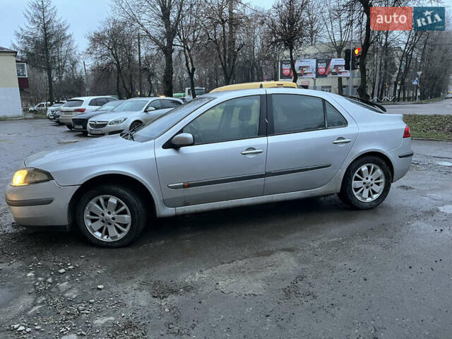 Сірий Рено Лагуна, об'ємом двигуна 2 л та пробігом 397 тис. км за 2600 $, фото 4 на Automoto.ua