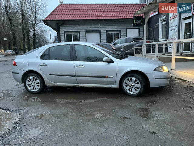 Сірий Рено Лагуна, об'ємом двигуна 2 л та пробігом 397 тис. км за 2600 $, фото 1 на Automoto.ua