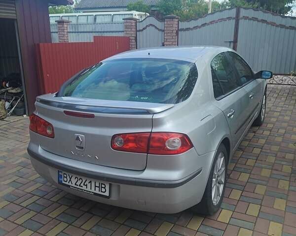 Серый Рено Лагуна, объемом двигателя 2 л и пробегом 150 тыс. км за 5200 $, фото 4 на Automoto.ua