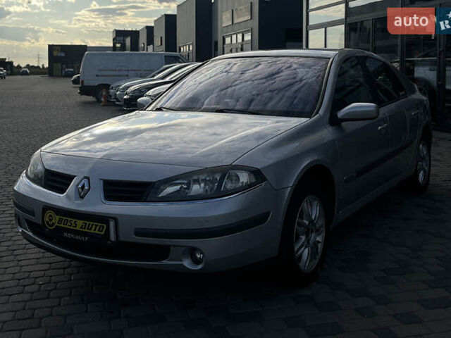 Рено Лагуна 2006 в Мукачеве на Automoto.ua Серый Рено Лагуна, объемом двигателя 1.6 л и пробегом 210 тыс. км за 4650 $, фото 2 на Automoto.ua