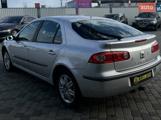 Рено Лагуна 2006 в Мукачеве на Automoto.ua Серый Рено Лагуна, объемом двигателя 1.6 л и пробегом 210 тыс. км за 4650 $, фото 4 на Automoto.ua