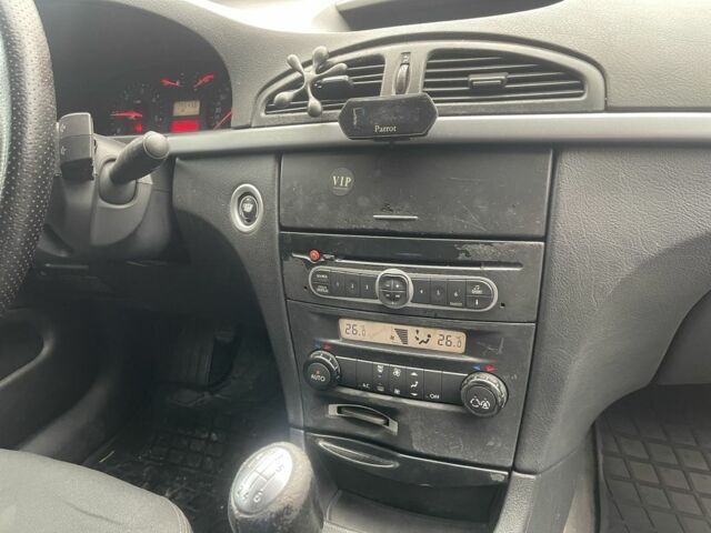 Серый Рено Лагуна, объемом двигателя 2 л и пробегом 396 тыс. км за 3900 $, фото 7 на Automoto.ua