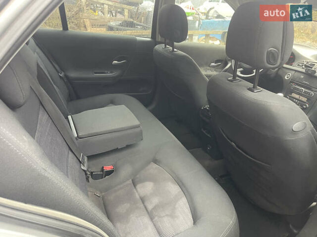 Серый Рено Лагуна, объемом двигателя 2 л и пробегом 396 тыс. км за 4000 $, фото 18 на Automoto.ua