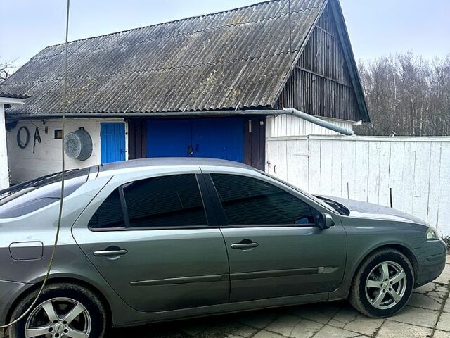 Сірий Рено Лагуна, об'ємом двигуна 1.6 л та пробігом 250 тис. км за 4600 $, фото 2 на Automoto.ua