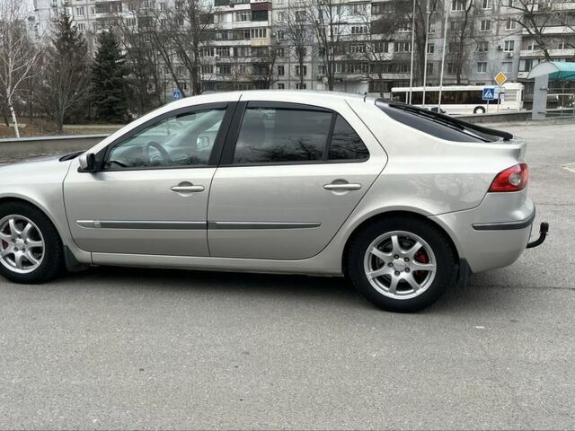 Сірий Рено Лагуна, об'ємом двигуна 1.9 л та пробігом 245 тис. км за 4850 $, фото 5 на Automoto.ua