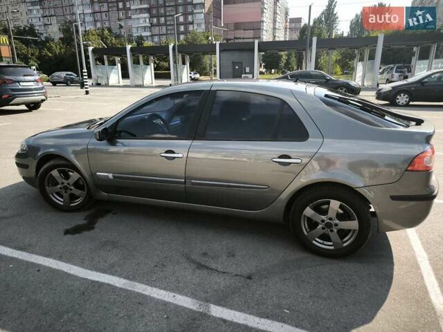 Рено Лагуна 2006 в Днепре (Днепропетровске) на Automoto.ua Серый Рено Лагуна, объемом двигателя 2 л и пробегом 316 тыс. км за 5400 $, фото 5 на Automoto.ua