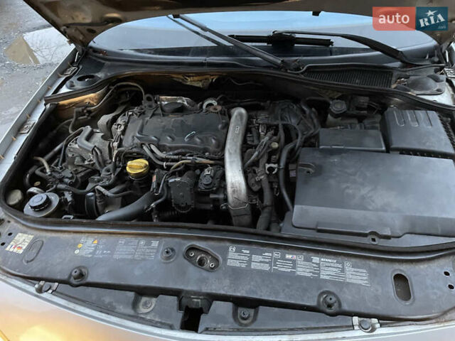 Сірий Рено Лагуна, об'ємом двигуна 2 л та пробігом 397 тис. км за 2600 $, фото 7 на Automoto.ua