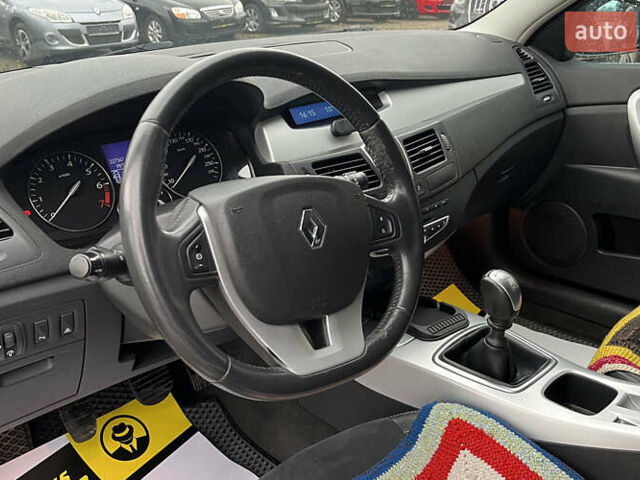 Серый Рено Лагуна, объемом двигателя 2 л и пробегом 227 тыс. км за 5550 $, фото 10 на Automoto.ua