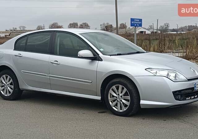 Серый Рено Лагуна, объемом двигателя 1.46 л и пробегом 345 тыс. км за 5300 $, фото 1 на Automoto.ua