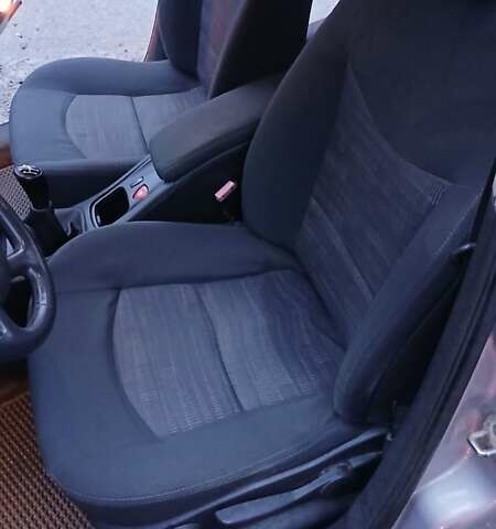 Сірий Рено Лагуна, об'ємом двигуна 1.6 л та пробігом 252 тис. км за 3900 $, фото 27 на Automoto.ua