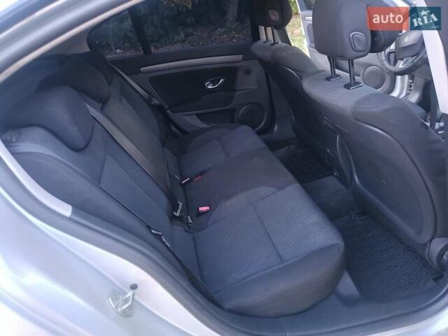 Сірий Рено Лагуна, об'ємом двигуна 1.5 л та пробігом 285 тис. км за 4699 $, фото 5 на Automoto.ua