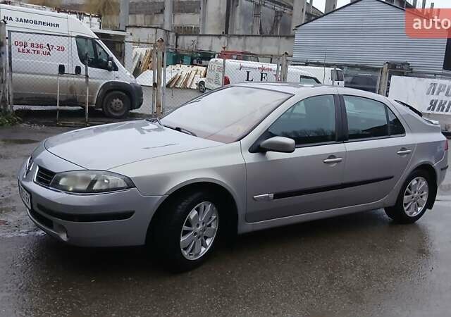 Сірий Рено Лагуна, об'ємом двигуна 1.6 л та пробігом 252 тис. км за 3900 $, фото 7 на Automoto.ua
