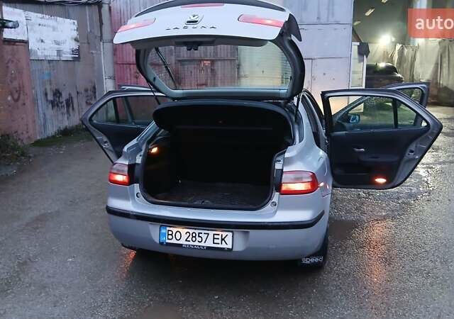 Сірий Рено Лагуна, об'ємом двигуна 1.6 л та пробігом 252 тис. км за 3900 $, фото 11 на Automoto.ua
