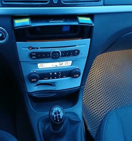 Сірий Рено Лагуна, об'ємом двигуна 1.6 л та пробігом 252 тис. км за 3900 $, фото 17 на Automoto.ua