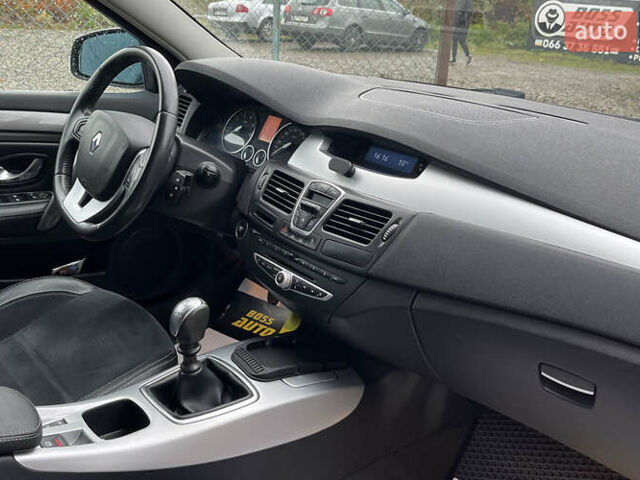 Серый Рено Лагуна, объемом двигателя 2 л и пробегом 227 тыс. км за 5550 $, фото 14 на Automoto.ua