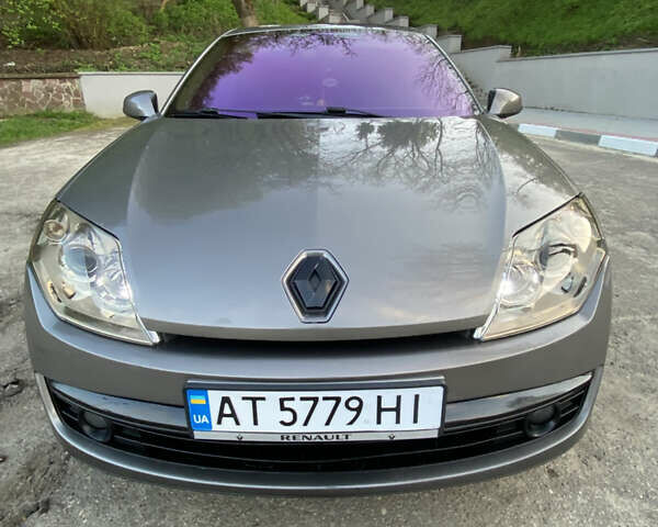 Серый Рено Лагуна, объемом двигателя 2 л и пробегом 250 тыс. км за 5700 $, фото 15 на Automoto.ua