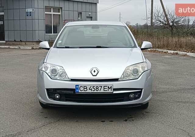 Серый Рено Лагуна, объемом двигателя 1.46 л и пробегом 345 тыс. км за 5300 $, фото 2 на Automoto.ua