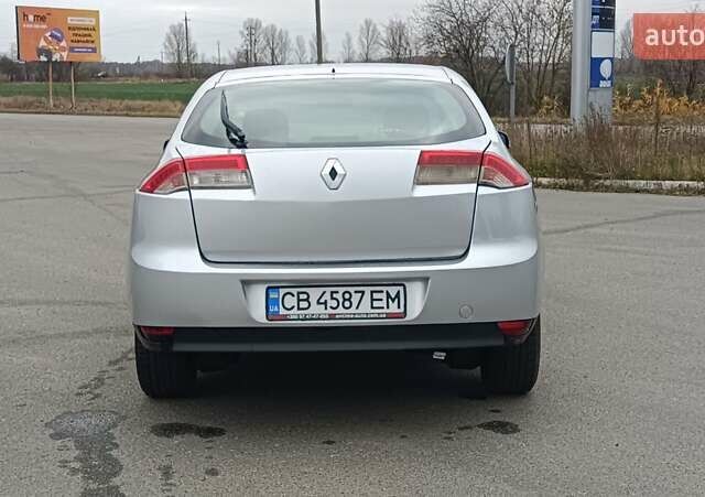 Серый Рено Лагуна, объемом двигателя 1.46 л и пробегом 345 тыс. км за 5300 $, фото 6 на Automoto.ua