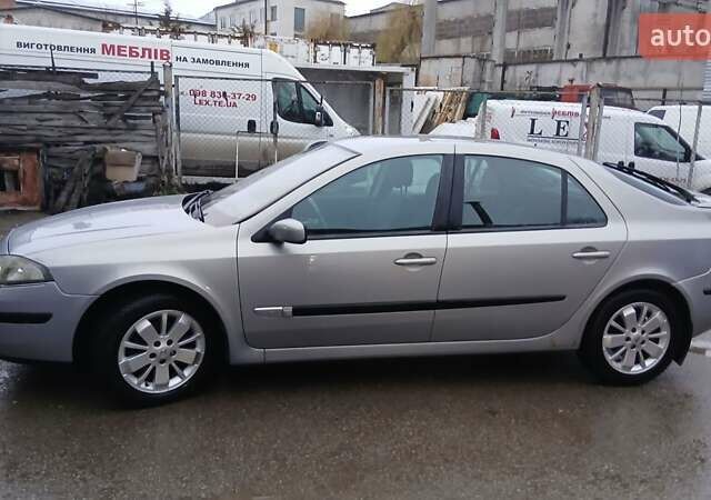 Сірий Рено Лагуна, об'ємом двигуна 1.6 л та пробігом 252 тис. км за 3900 $, фото 6 на Automoto.ua