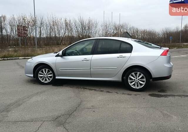 Серый Рено Лагуна, объемом двигателя 1.46 л и пробегом 345 тыс. км за 5300 $, фото 7 на Automoto.ua