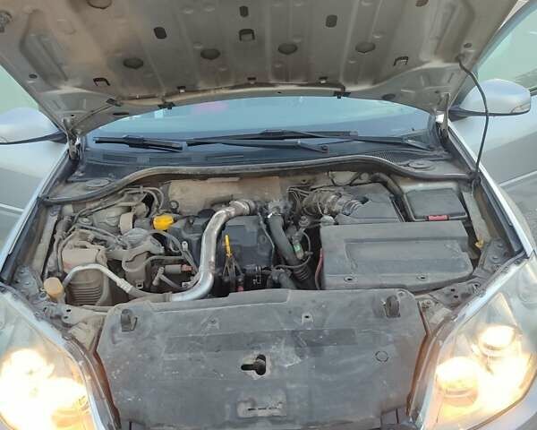 Серый Рено Лагуна, объемом двигателя 1.5 л и пробегом 277 тыс. км за 5850 $, фото 15 на Automoto.ua