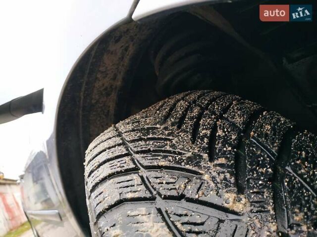 Сірий Рено Лагуна, об'ємом двигуна 2 л та пробігом 337 тис. км за 5750 $, фото 6 на Automoto.ua