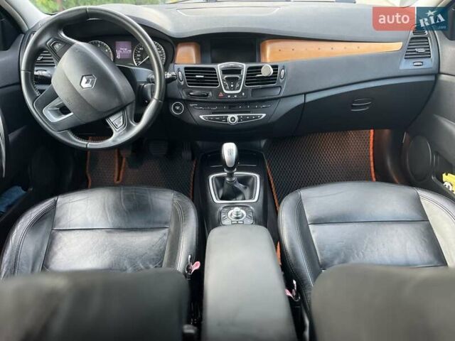 Серый Рено Лагуна, объемом двигателя 2 л и пробегом 271 тыс. км за 5700 $, фото 29 на Automoto.ua