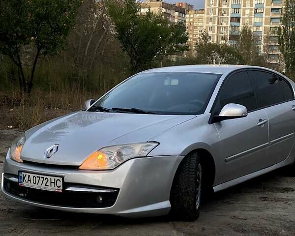 Серый Рено Лагуна, объемом двигателя 2 л и пробегом 394 тыс. км за 4950 $, фото 2 на Automoto.ua