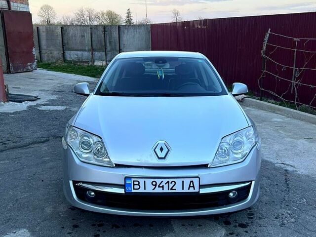 Серый Рено Лагуна, объемом двигателя 2 л и пробегом 0 тыс. км за 5200 $, фото 2 на Automoto.ua