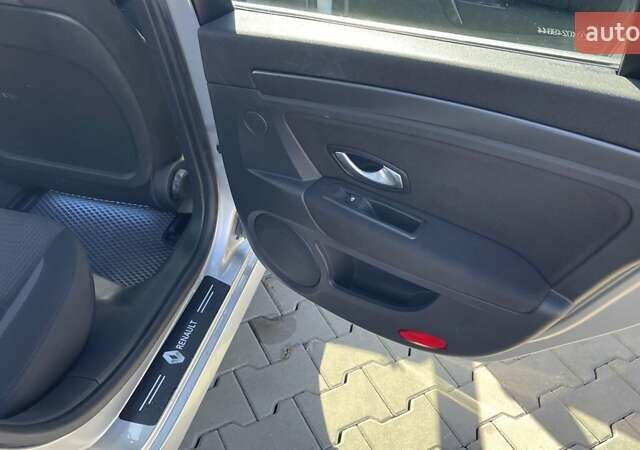 Сірий Рено Лагуна, об'ємом двигуна 2 л та пробігом 360 тис. км за 6200 $, фото 19 на Automoto.ua