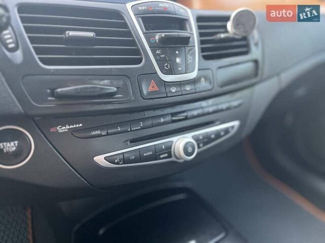 Серый Рено Лагуна, объемом двигателя 2 л и пробегом 271 тыс. км за 5700 $, фото 23 на Automoto.ua