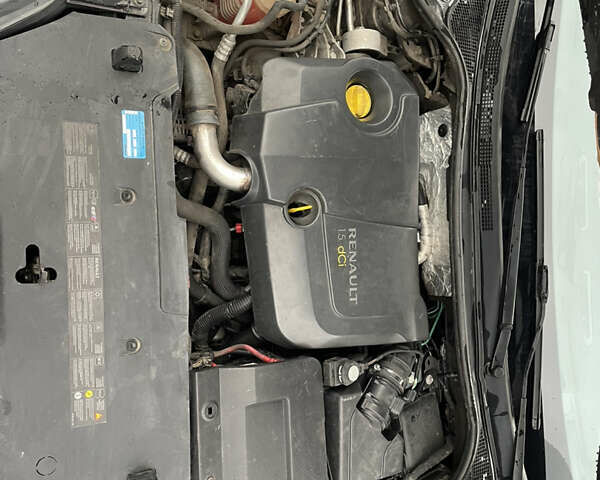 Сірий Рено Лагуна, об'ємом двигуна 1.46 л та пробігом 246 тис. км за 4777 $, фото 29 на Automoto.ua