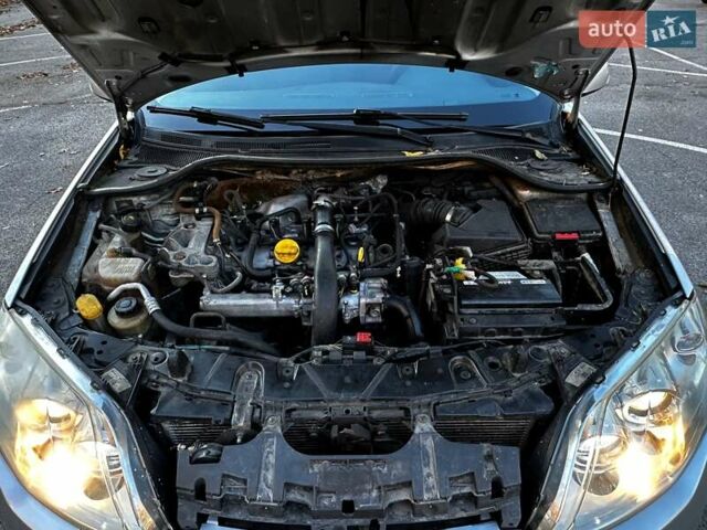 Серый Рено Лагуна, объемом двигателя 2 л и пробегом 314 тыс. км за 5350 $, фото 16 на Automoto.ua