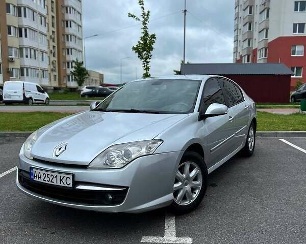 Серый Рено Лагуна, объемом двигателя 2 л и пробегом 314 тыс. км за 4999 $, фото 1 на Automoto.ua