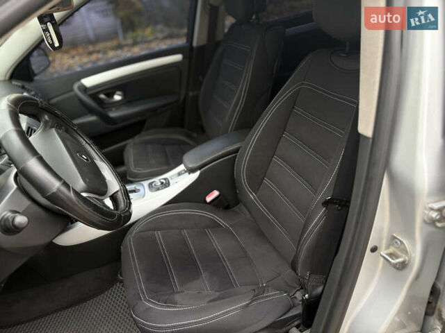 Серый Рено Лагуна, объемом двигателя 2 л и пробегом 299 тыс. км за 6800 $, фото 7 на Automoto.ua