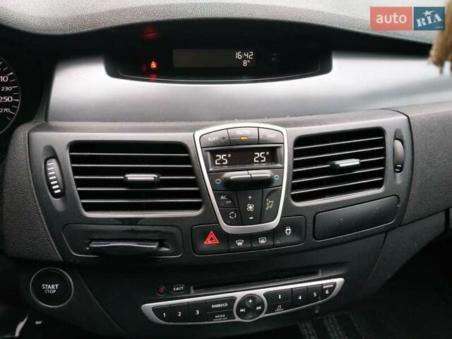 Сірий Рено Лагуна, об'ємом двигуна 2 л та пробігом 337 тис. км за 5750 $, фото 10 на Automoto.ua